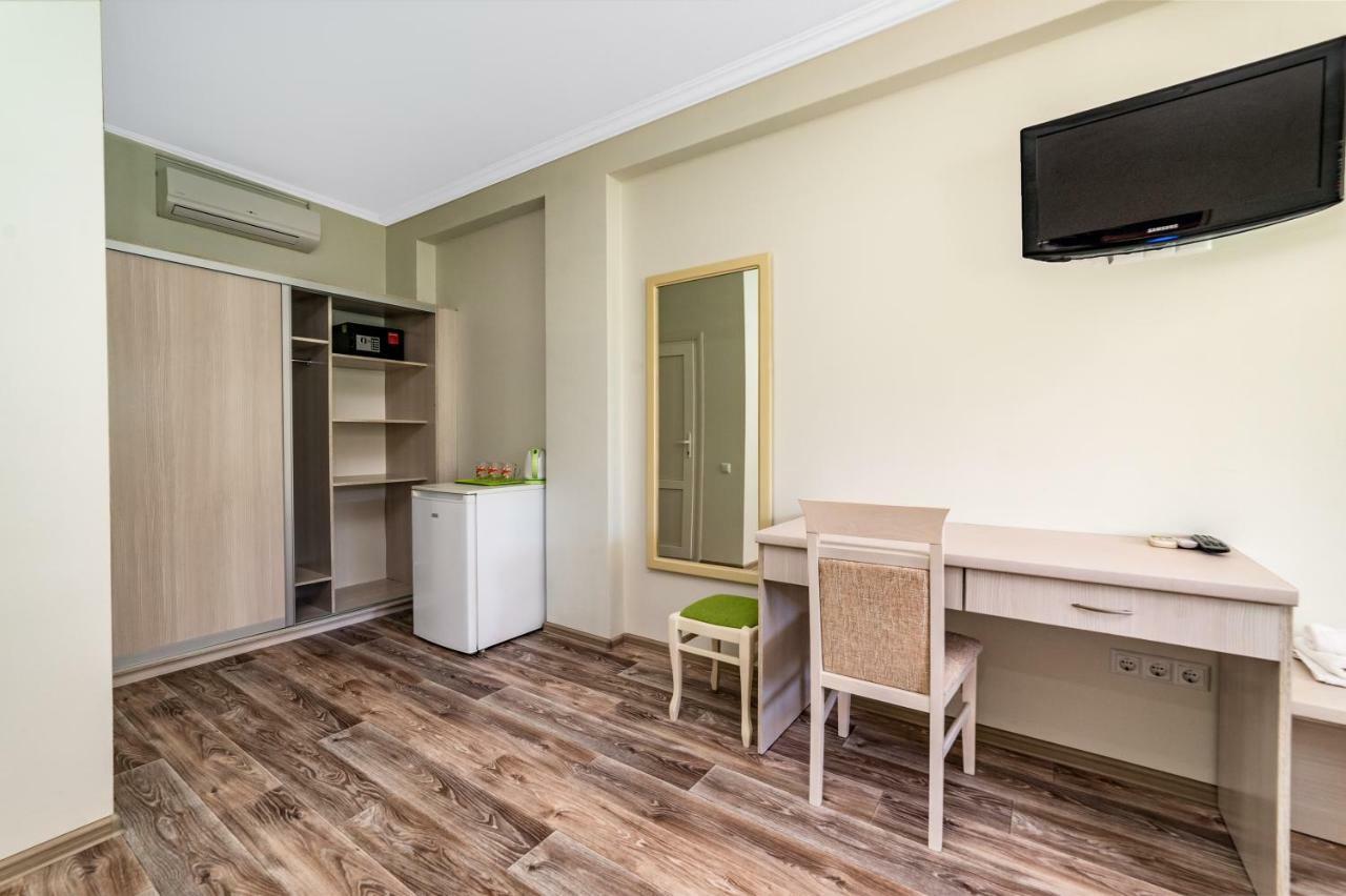 زاتوكا Green Hotel-Club المظهر الخارجي الصورة